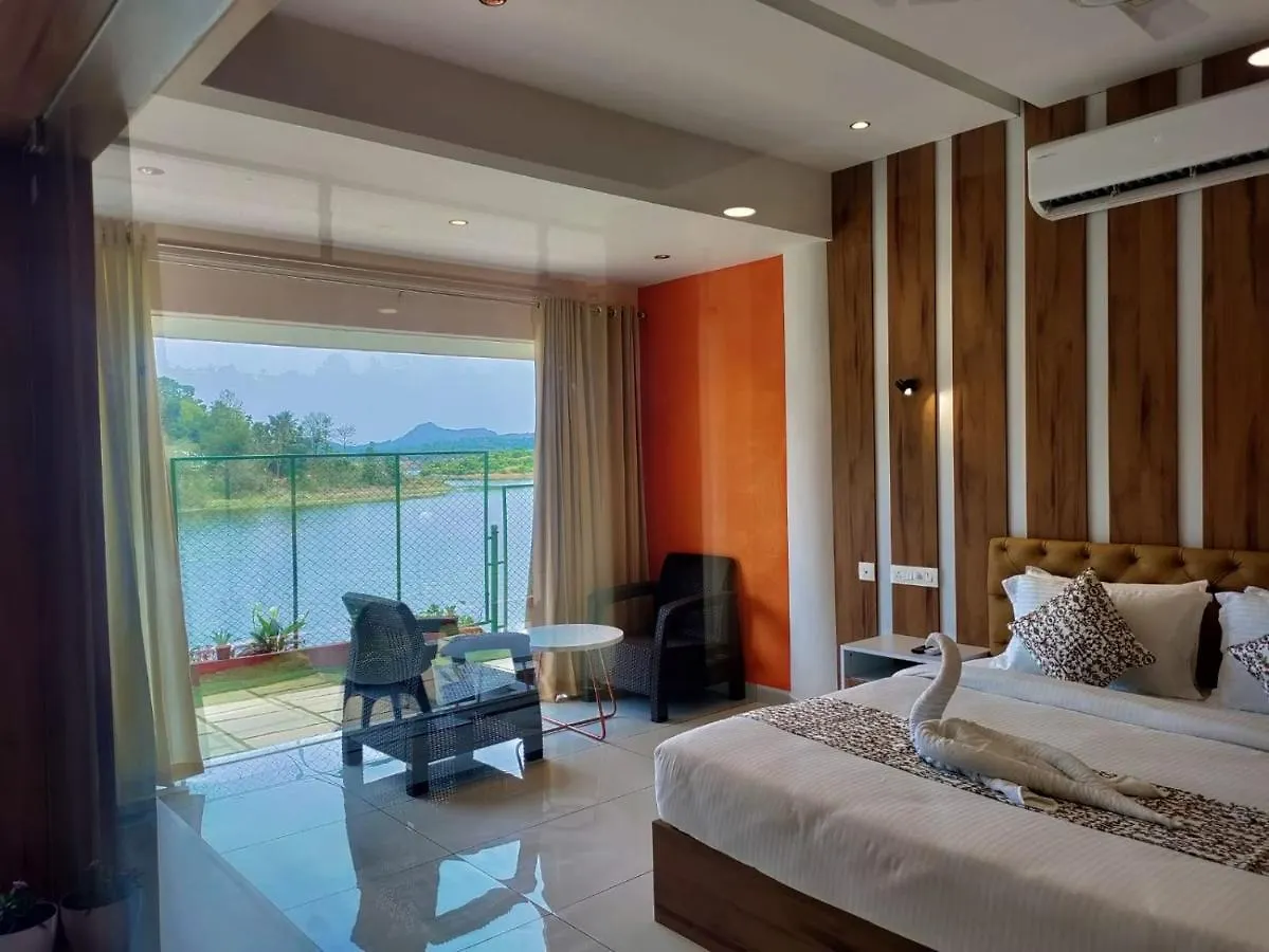 Hotel Karapuzha Village Resort Wayanad