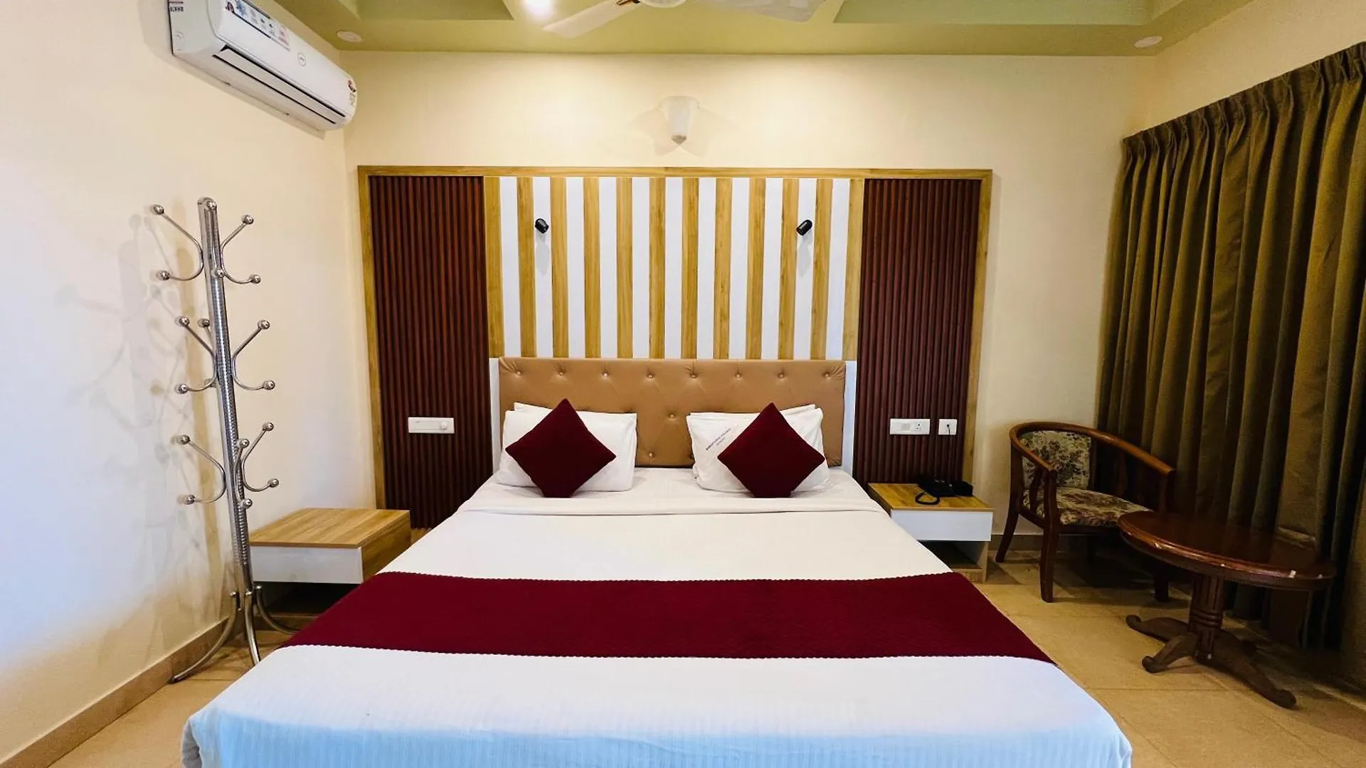 Hotel Karapuzha Village Resort Wayanad