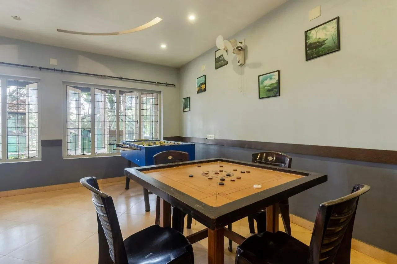 וואיאנאד Karapuzha Village Resort